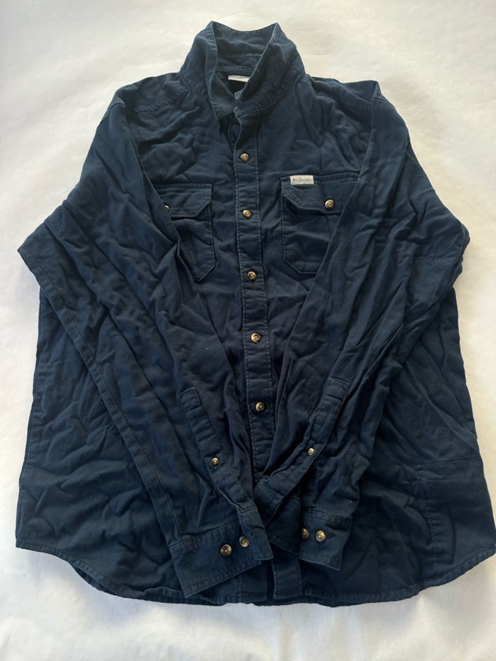 Columbia Men's Navy Blue Cotton Woven Long Sleeve Button-Up Shirt Size M Pockets